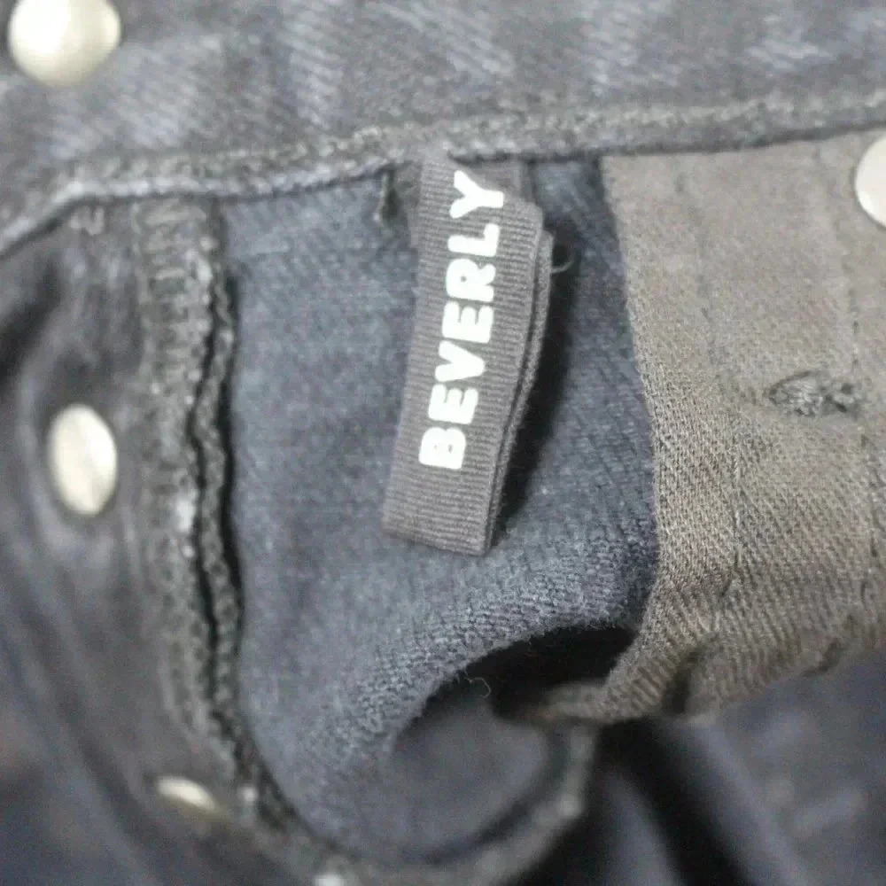 NWT GRLFRND jean shorts - Picture 10 of 10